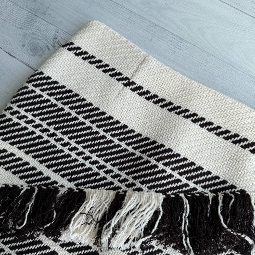 W by Worth Striped Woven Black and White Fringe Skirt X0 - Picture 4 of 7
